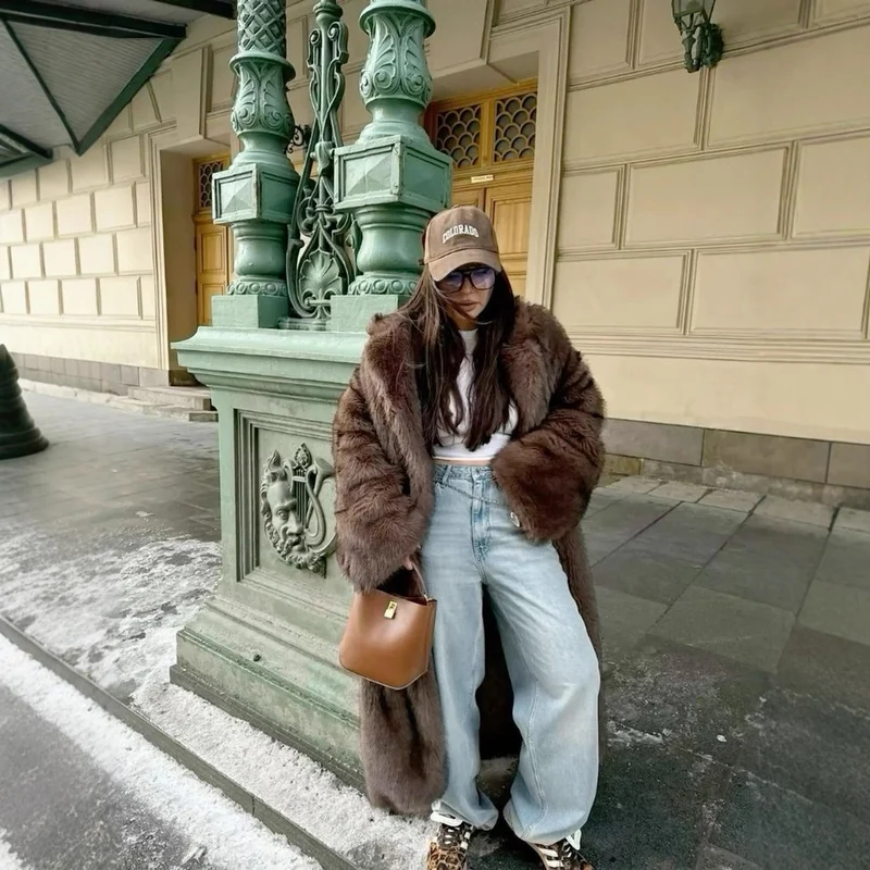 Warme, dikke buitenjas, bontjas, streetwearjas