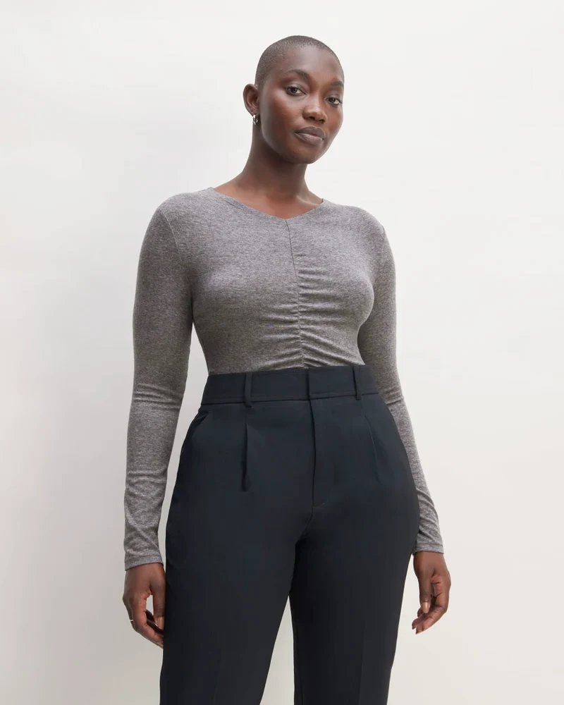 The Ruched V-Neck Tee in Butterluxe | Heather Charcoal