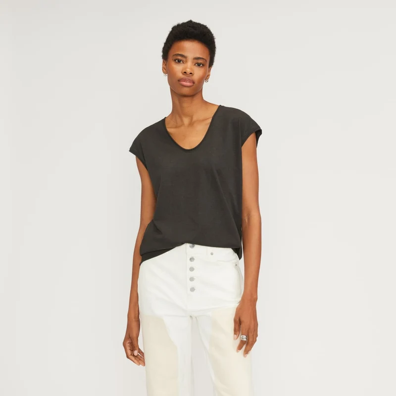 The Hemp Scoop-Neck Muscle Tee | Black