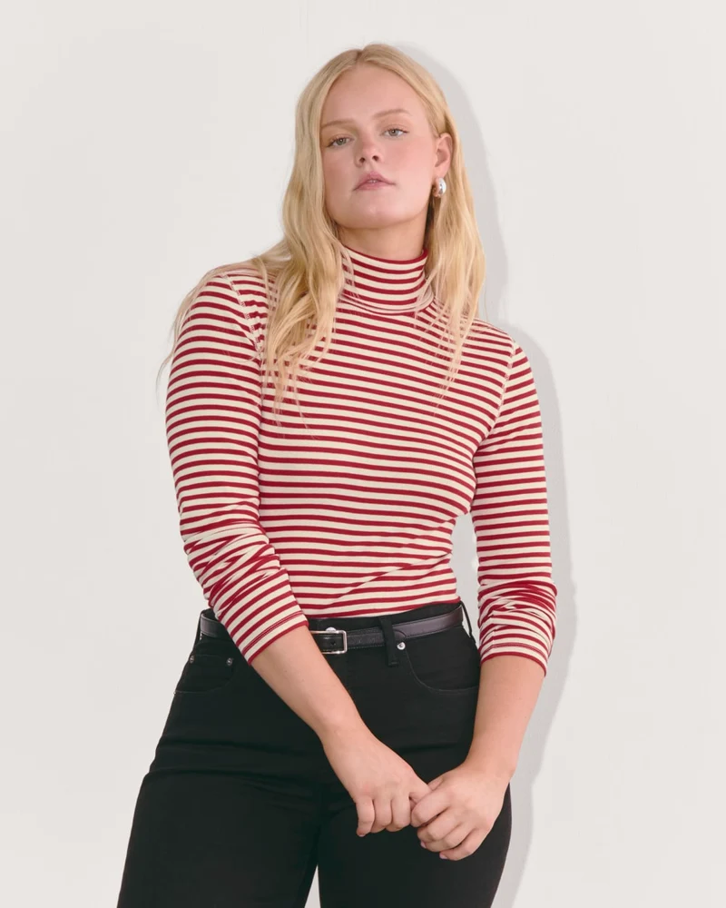 The Luxe Rib Turtleneck | Bone / Berry Red